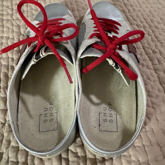 Philippa ShuShop Star Distressed Pre-Scuffed Slip-on Silhouette Sneakers - Picture 5 of 8